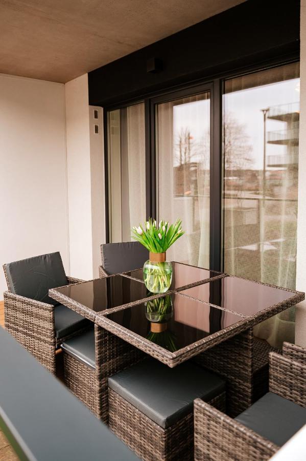 Apartament Turkusowy - Basen, Sauna, Klimatyzacja Dziwnow Bagian luar foto